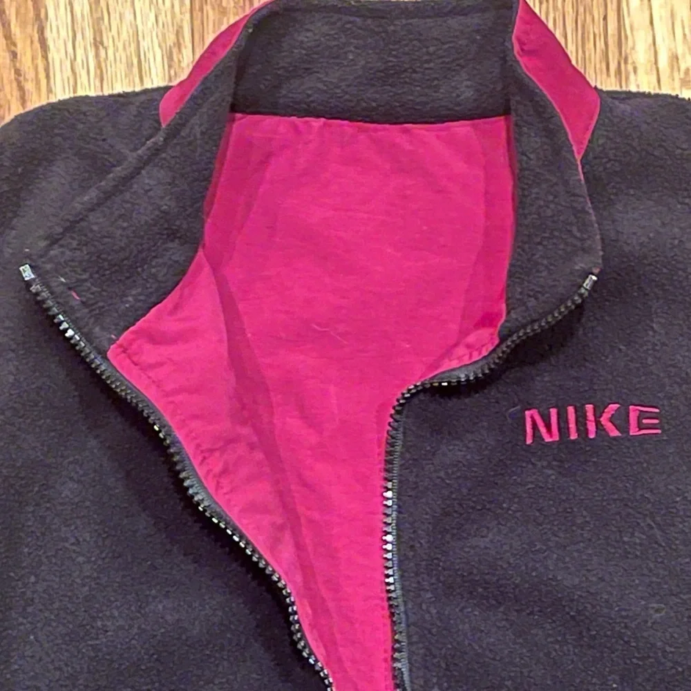 Nike Vest Maroon Crimson Black Nylon Fleece Medium